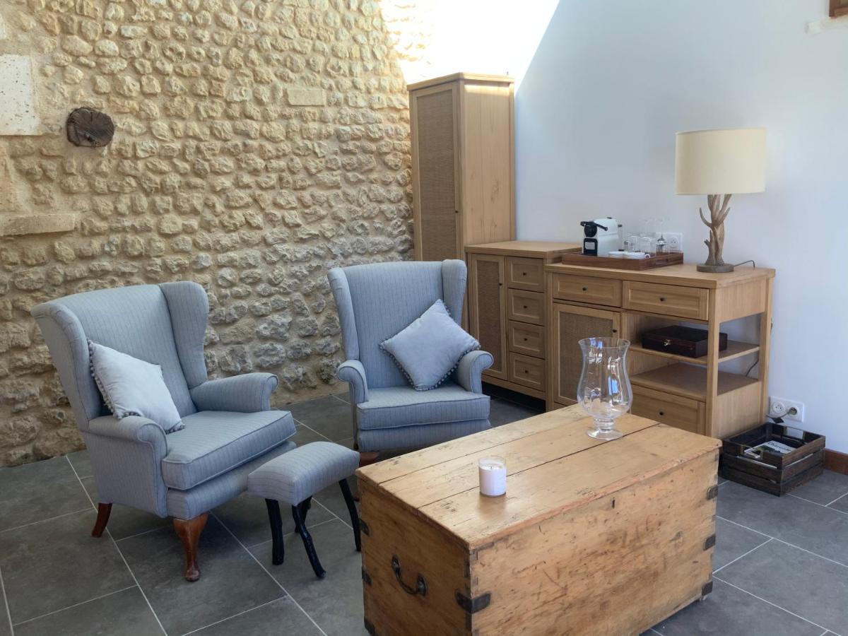 Les Ombrieres Bed & Breakfast Porcheresse Bagian luar foto
