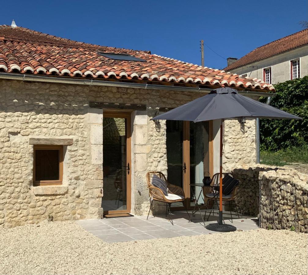Les Ombrieres Bed & Breakfast Porcheresse Bagian luar foto