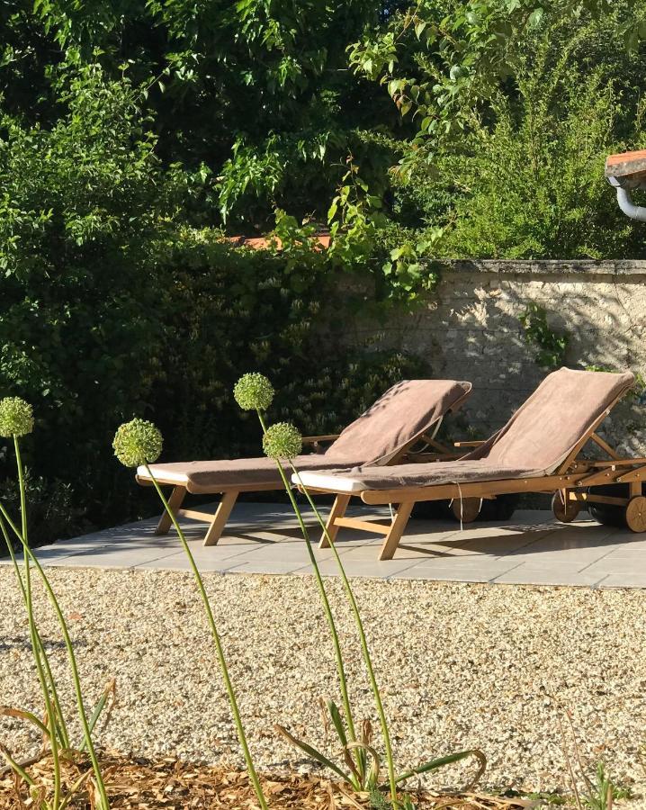 Les Ombrieres Bed & Breakfast Porcheresse Bagian luar foto