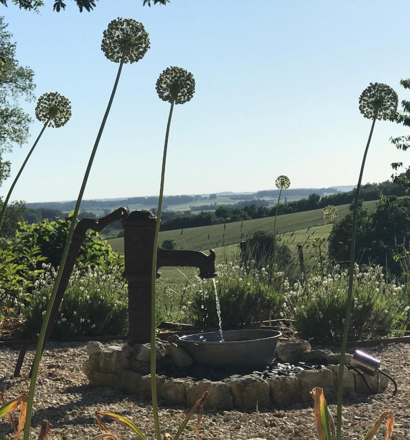 Les Ombrieres Bed & Breakfast Porcheresse Bagian luar foto